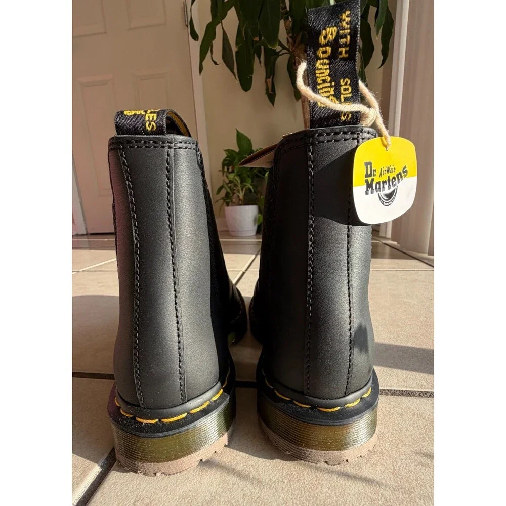 Dr. Martens 2976 SR Chelsea Boots Black Industrial Full Grain Women's 8 NEW